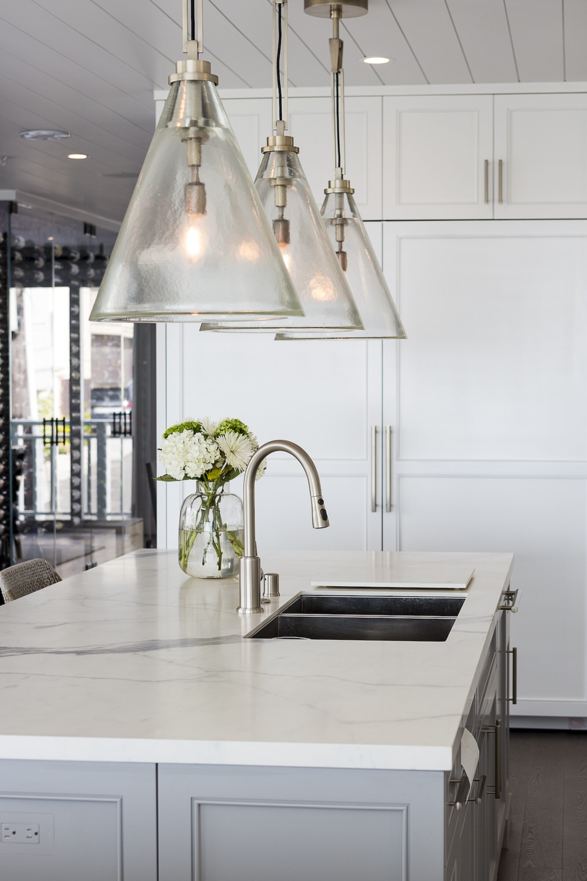 Kitchen Island With Hanging Lights