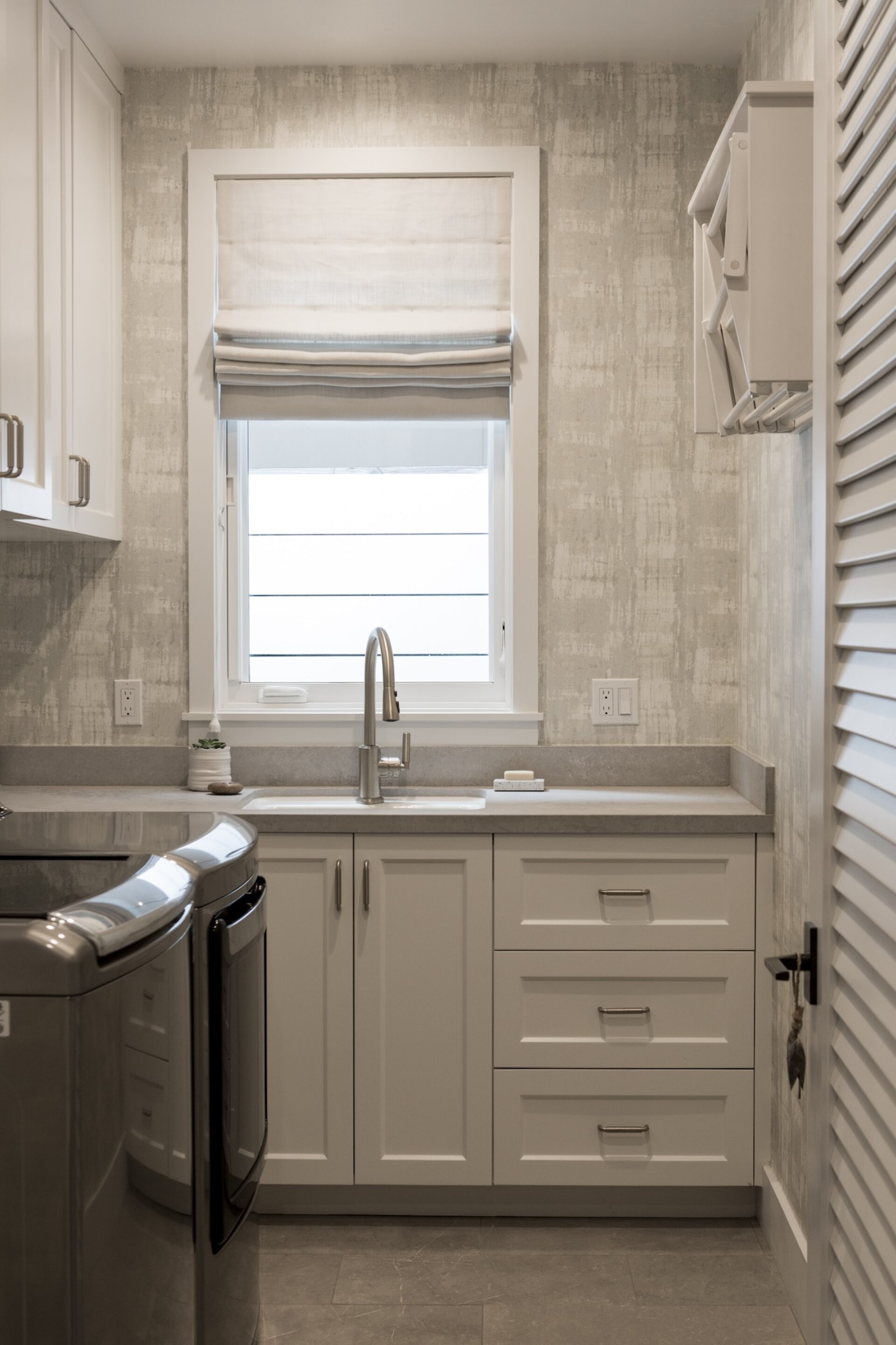 Laundry Room Design Window Treatment