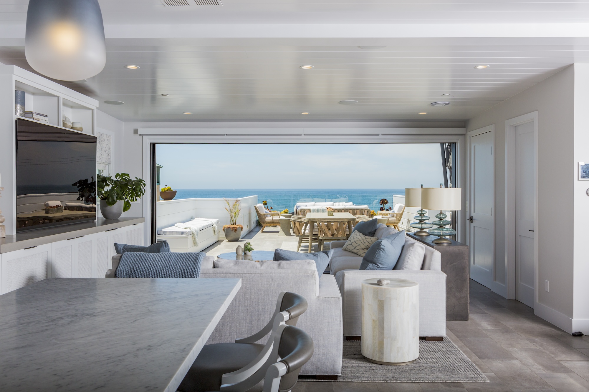 Open Concept Living Room Outdoor Patio Design