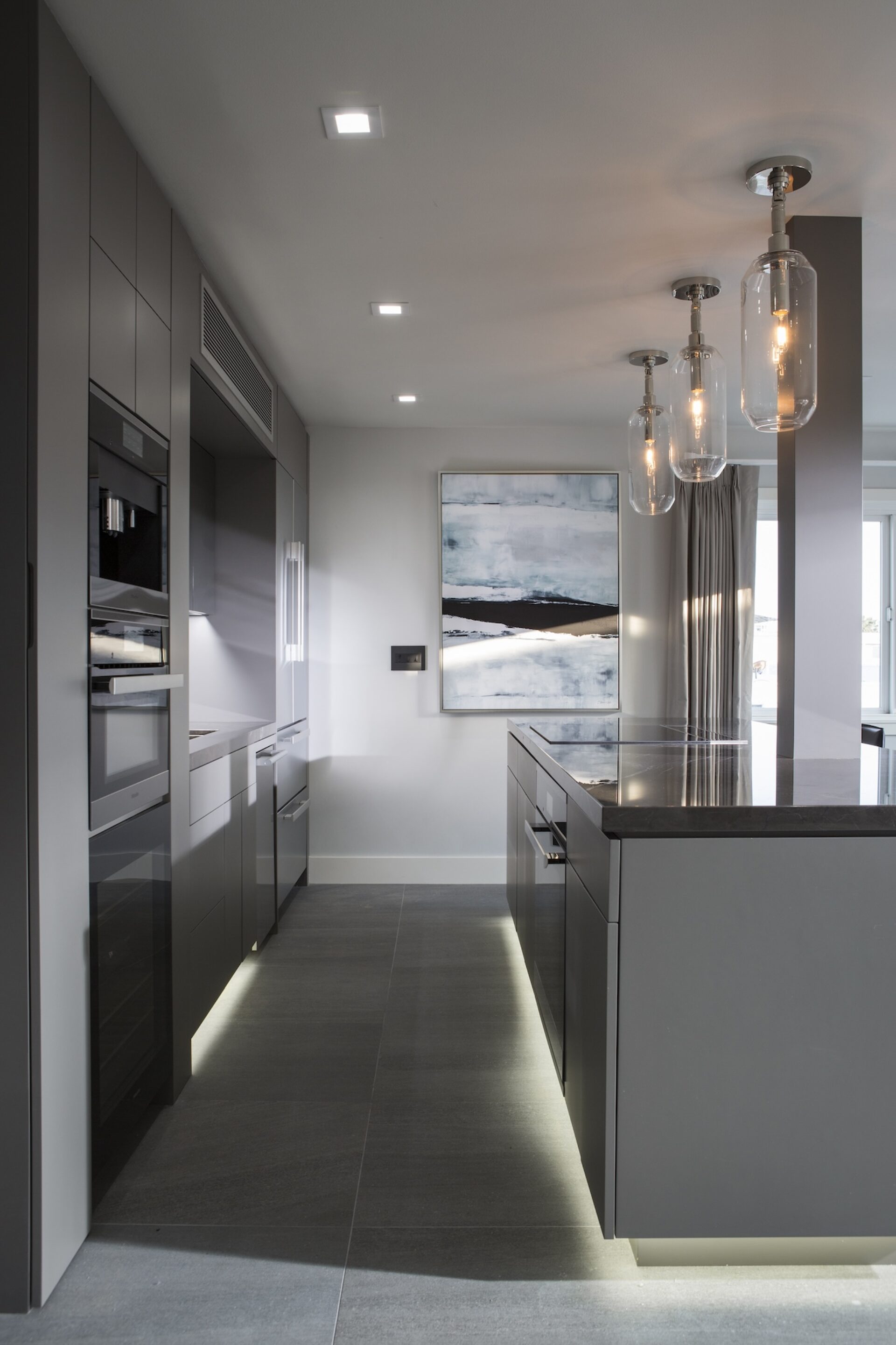 Dark Kitchen Design Hermosa Beach Ca