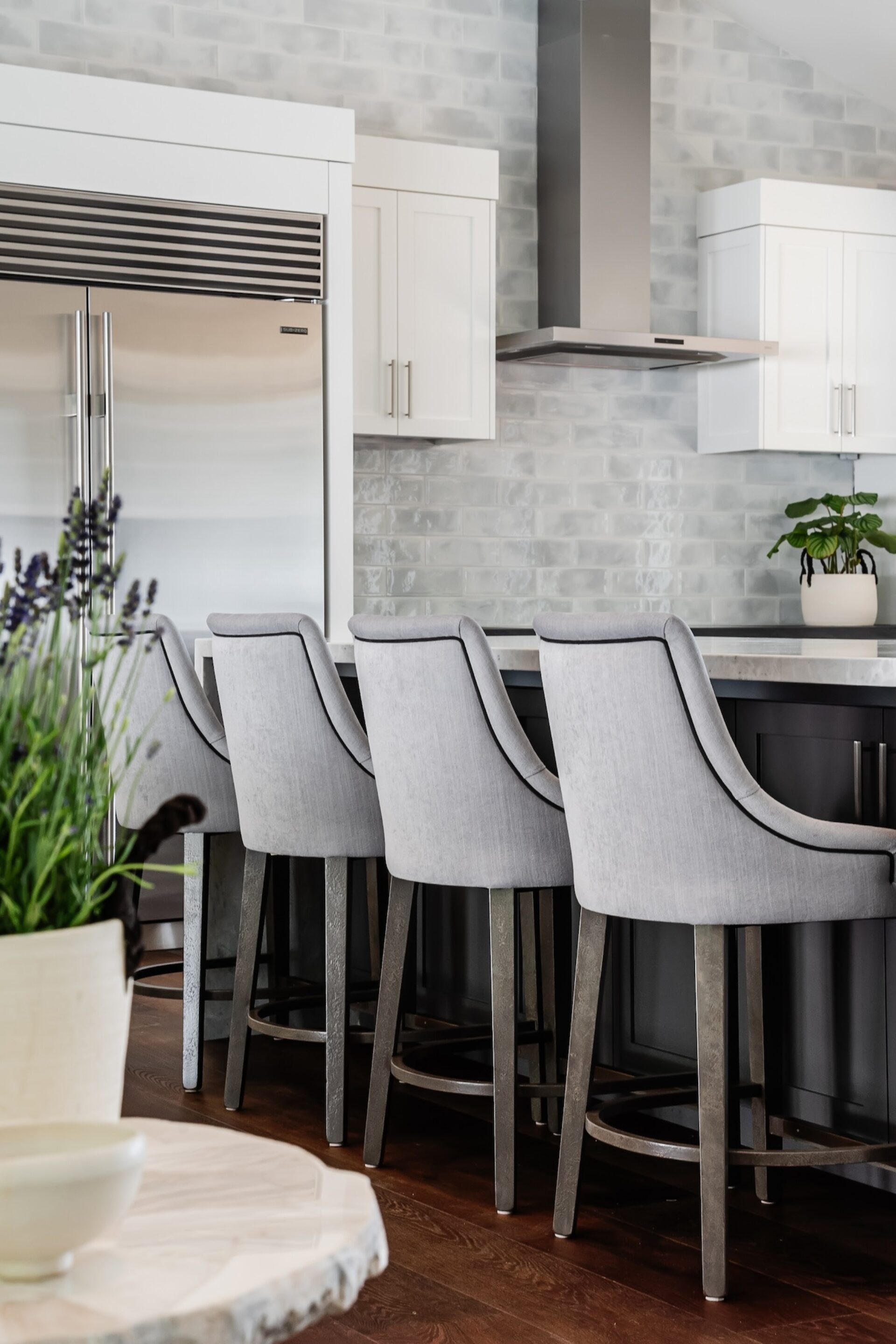 Gray Kitchen Island Stools