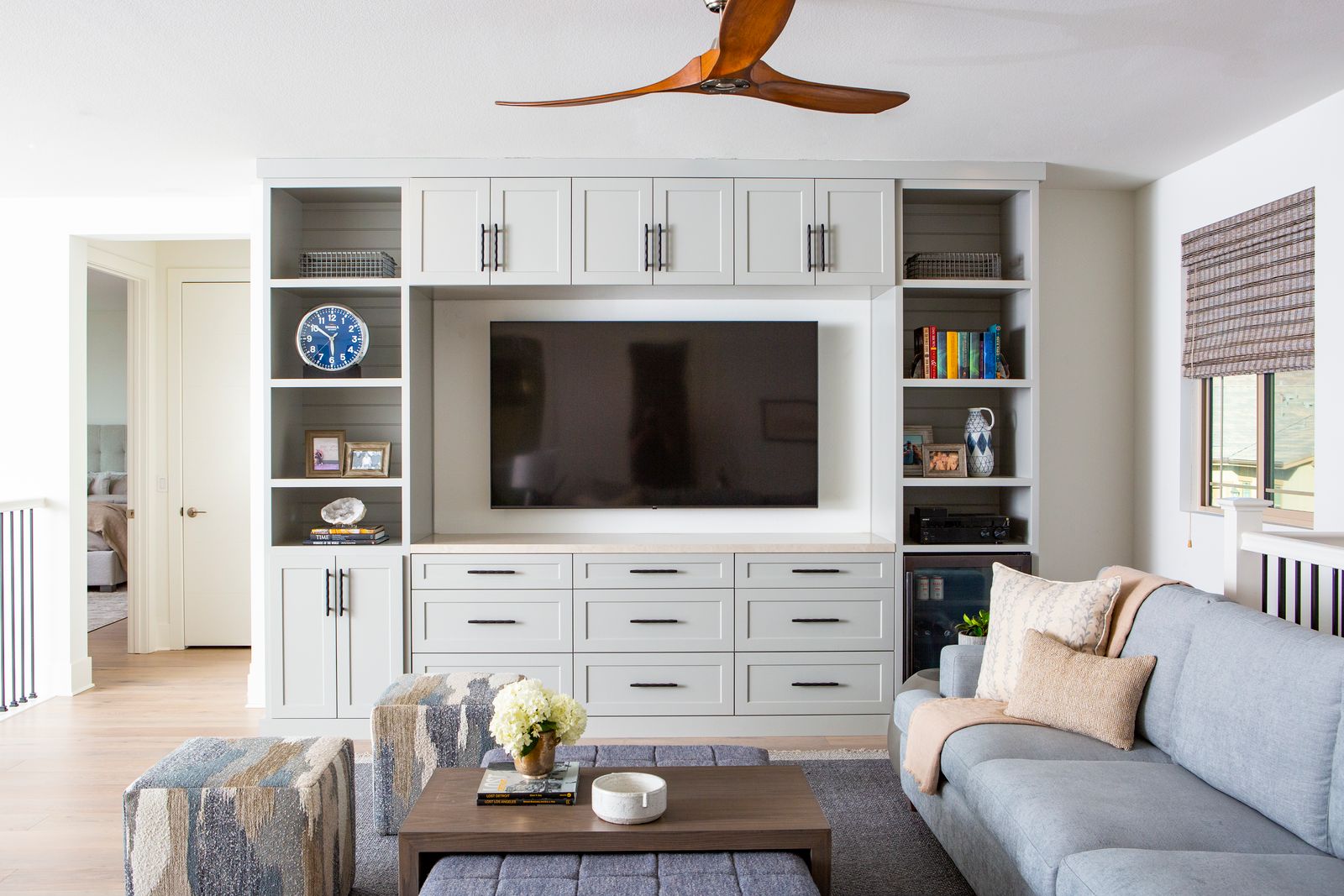 Living Room Built In Tv Console