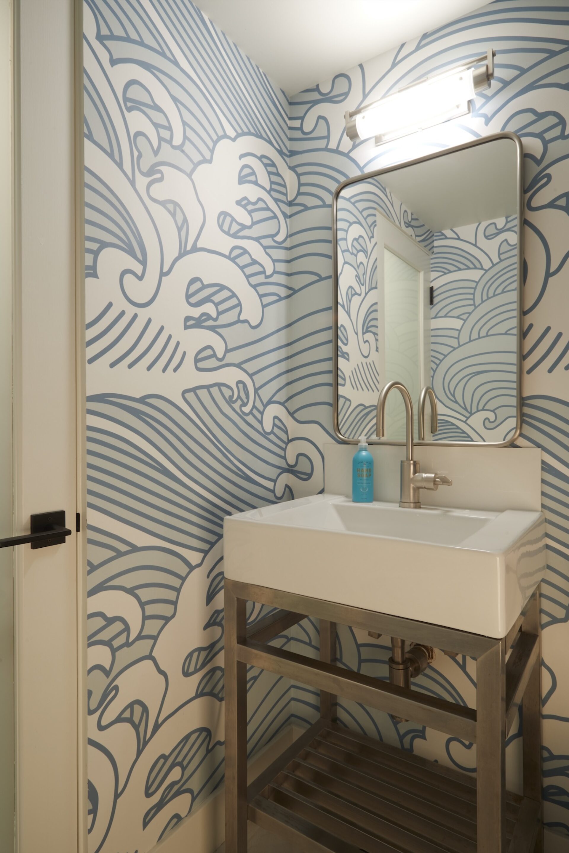 Powder Room Design Wave Wallpaper